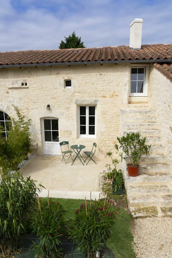 Le Clos De Tesson Exterior photo